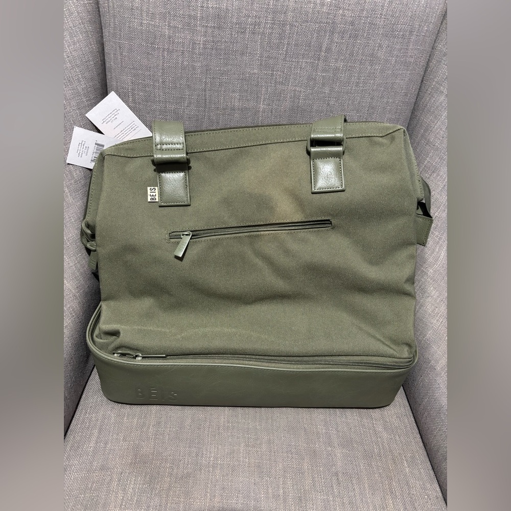 🫒BEIS Olive mini weekender🫒